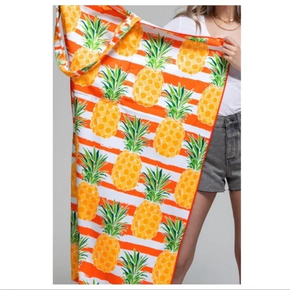 🧡RESTOCKED🧡New tangerine pineapple bag convertible beach towel🍍🍍 - Picture 7 of 9